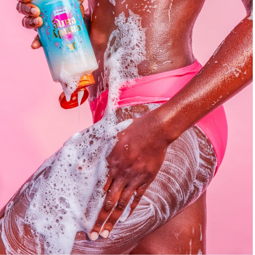 $9❤️‍🔥 LAST 1! Tree Hut Candy Cane Foaming Gel Body Wash 🦯 NEW Full Size - Picture 4 of 7